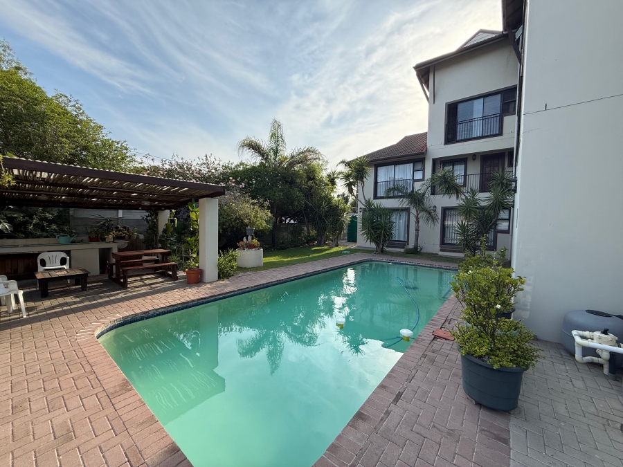 1 Bedroom Property for Sale in Table View Western Cape
